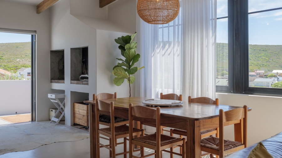 6 Bedroom Property for Sale in Agulhas Western Cape